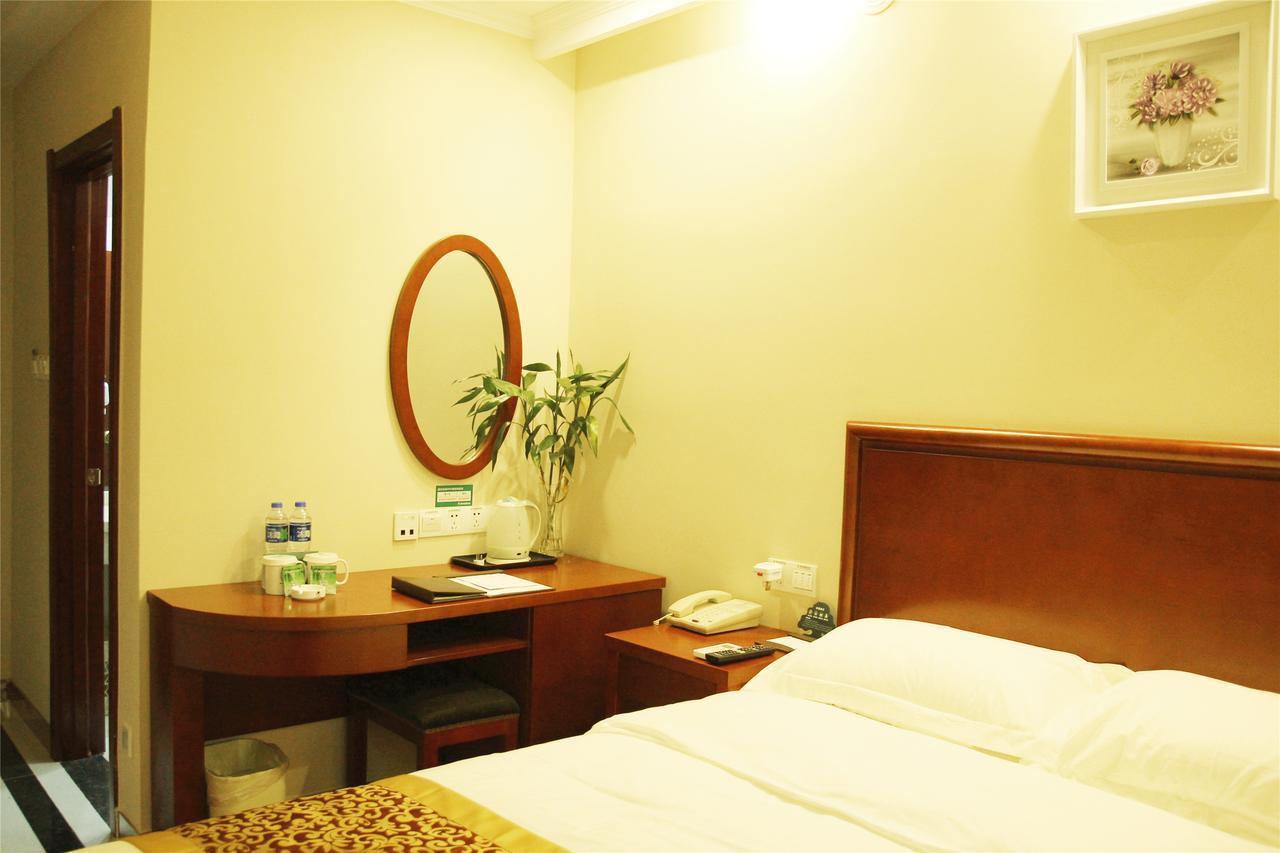 Greentree Inn Jiujiang Railway Station Business Hotel Exteriér fotografie